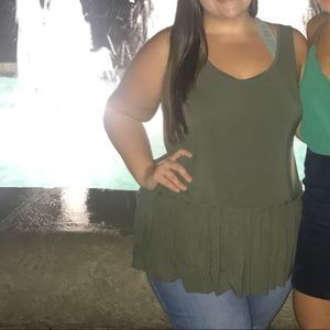 Flowy oversized tank